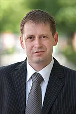 Paweł Henc - internetowy kurs opiekunów